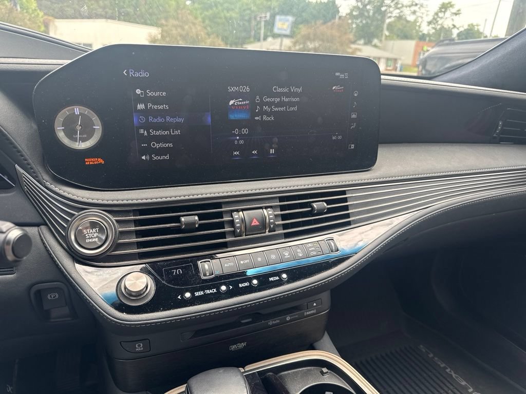 Used 2021 Lexus LS 500 w/ Interior Upgrade Package RWD image 9