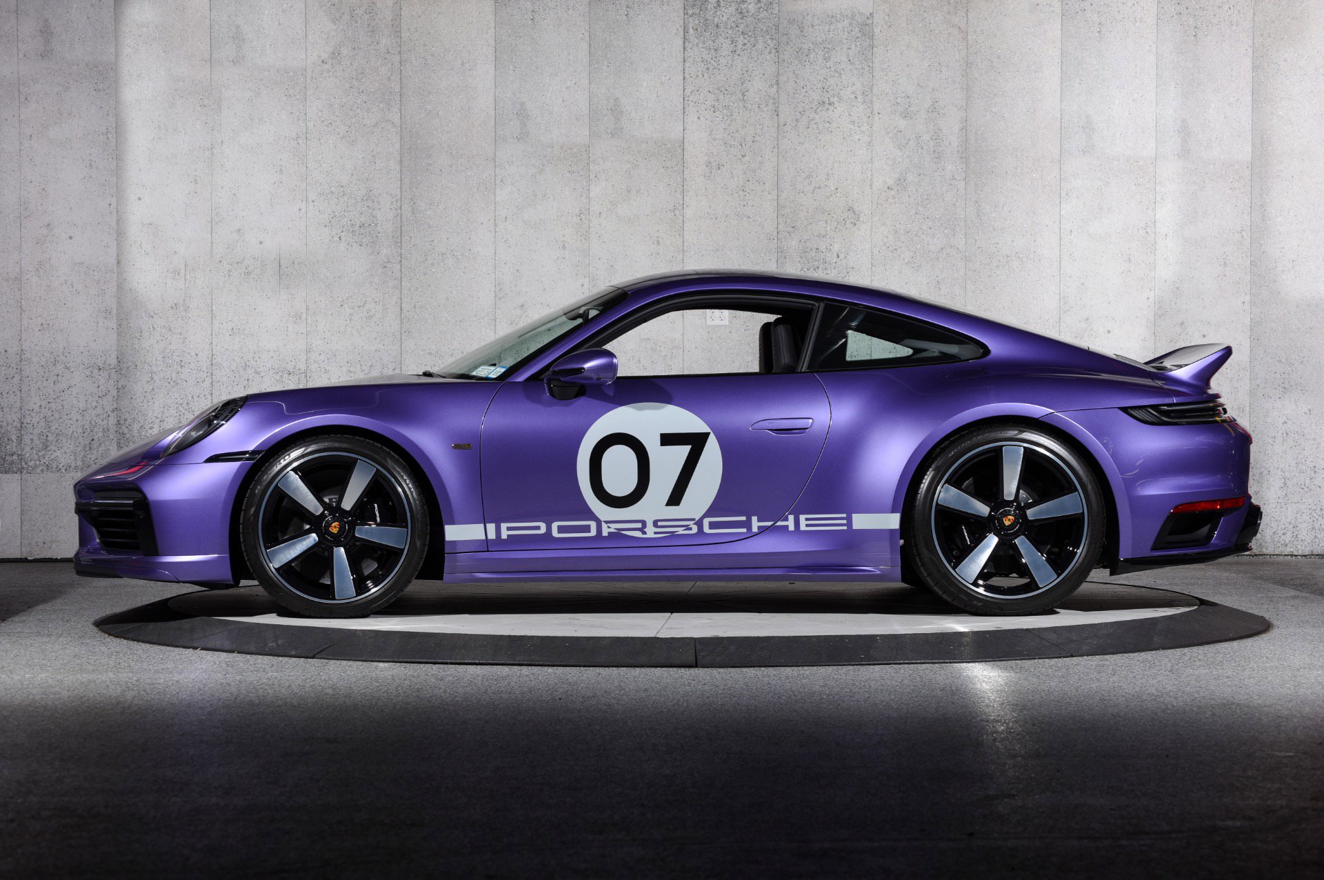 Used 2023 Porsche 911 Sport Classic RWD image 9