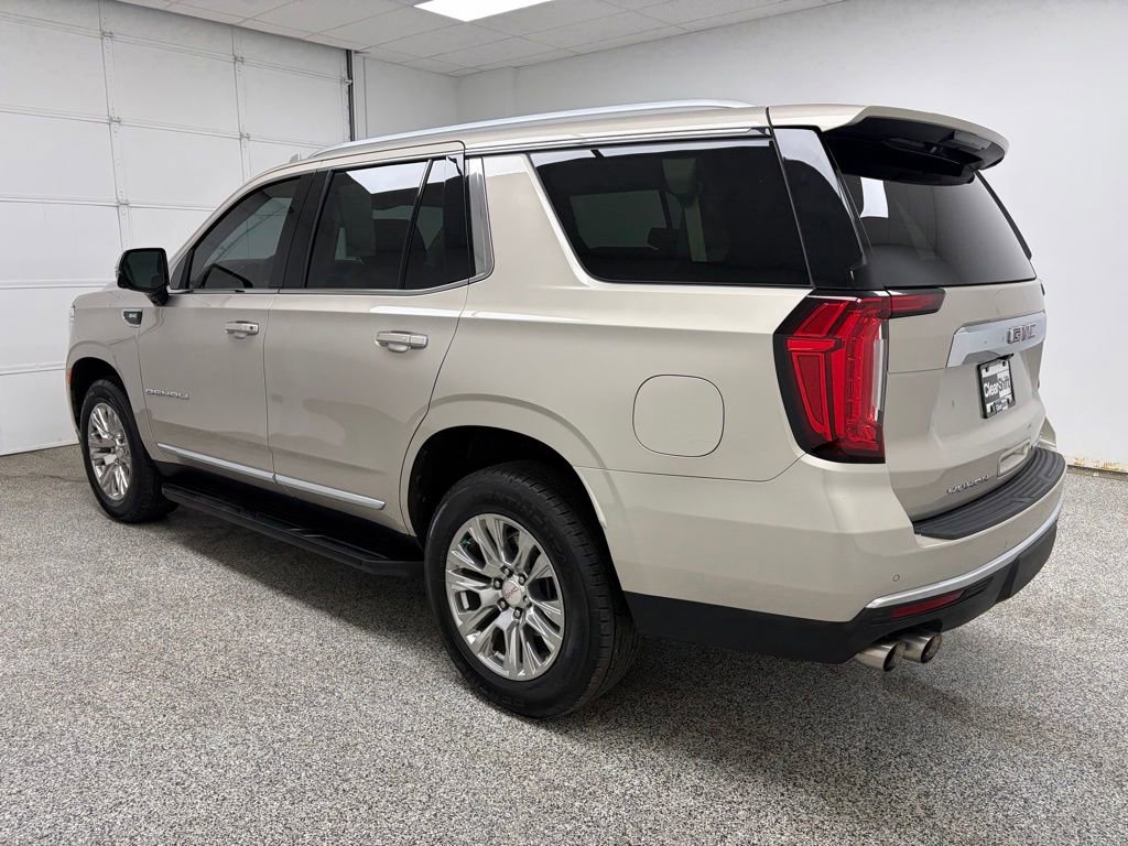 Used 2021 GMC Yukon Denali w/ Advanced Technology Package AWD/4WD image 4