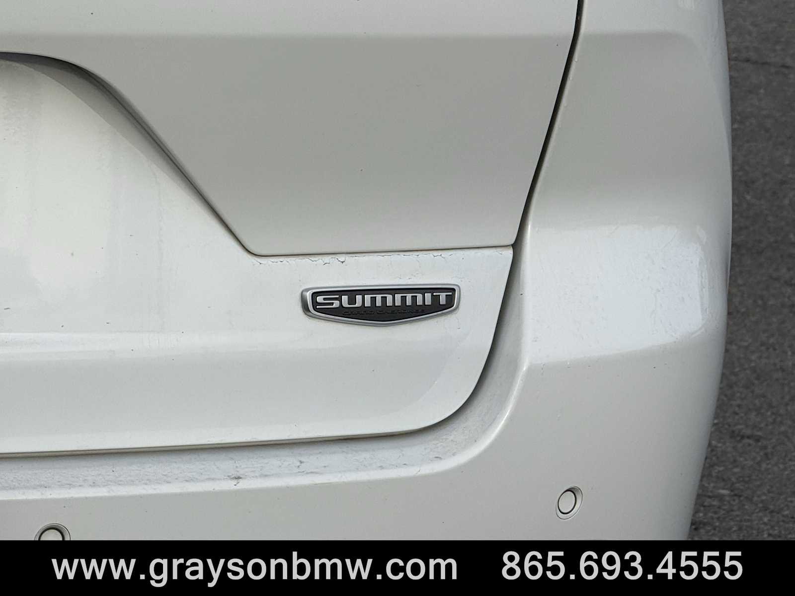 Used 2022 Jeep Grand Cherokee Summit w/ Luxury Tech Group V image 36