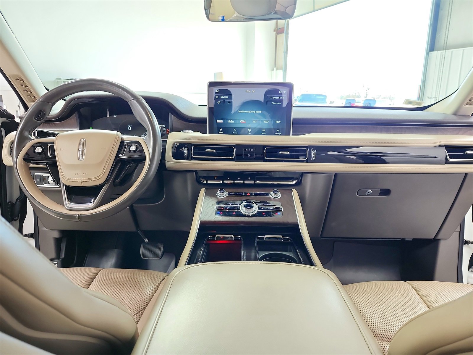 Used 2020 Lincoln Aviator Reserve image 25