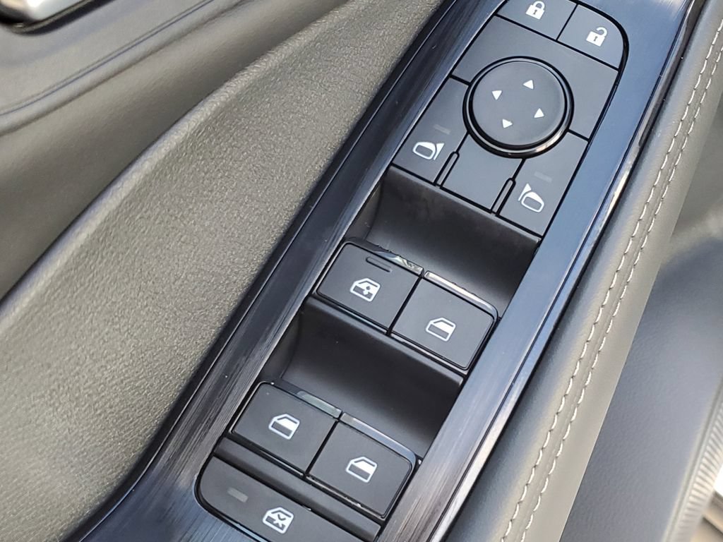 New 2026 Nissan Rogue SV w/ Cold Weather Package FWD image 24