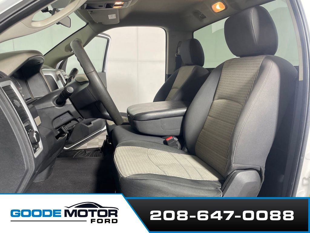 Used 2012 RAM 1500 Classic SLT AWD/4WD image 11
