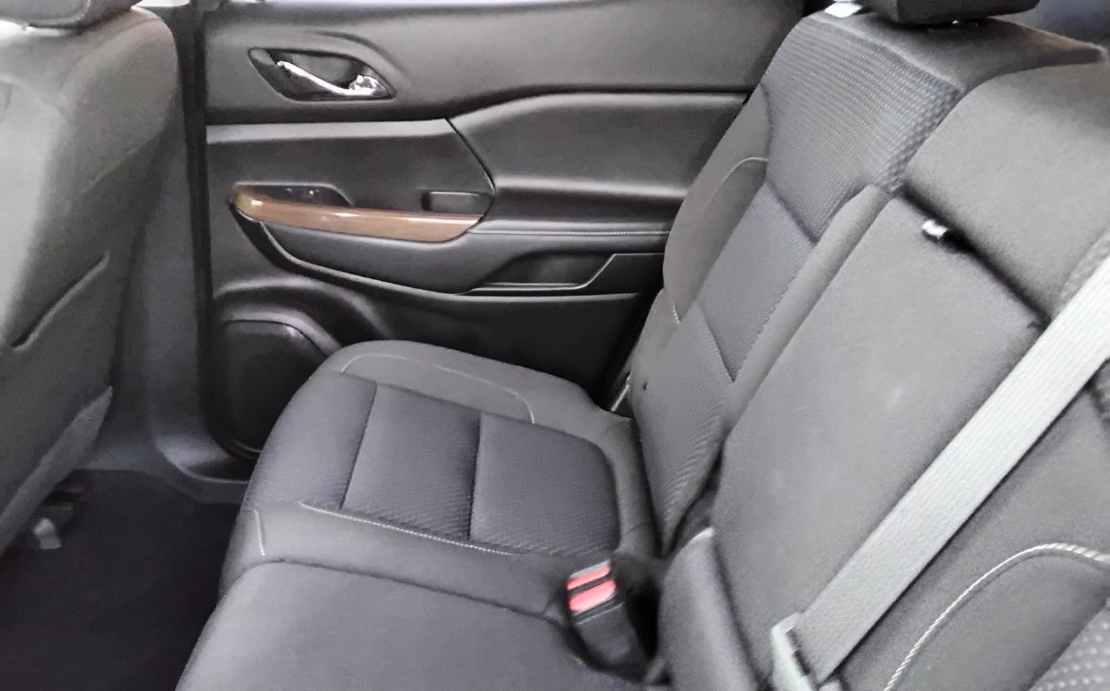 Used 2020 GMC Acadia SLE w/ Driver Convenience Package image 19