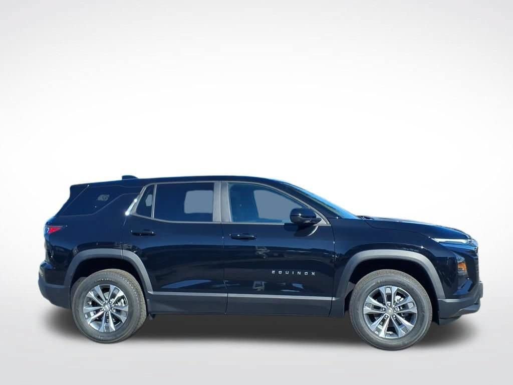 New 2027 Chevrolet Equinox LT w/ Convenience Package II FWD image 2