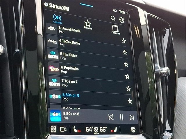 Certified 2025 Volvo XC60 B5 Plus image 14