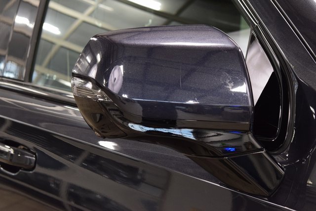 Used 2023 Cadillac Escalade Sport Platinum image 16