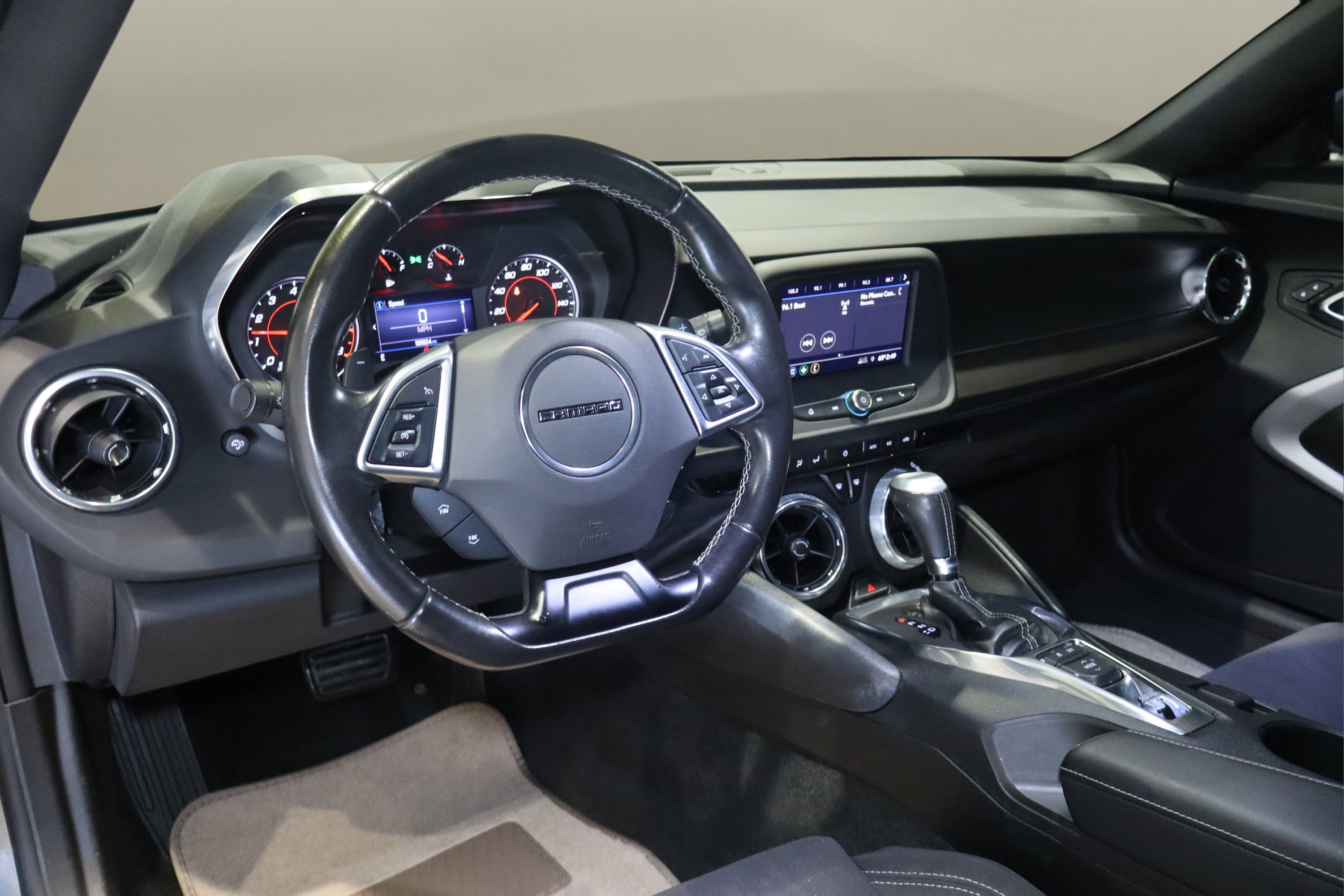 Used 2020 Chevrolet Camaro LT image 7