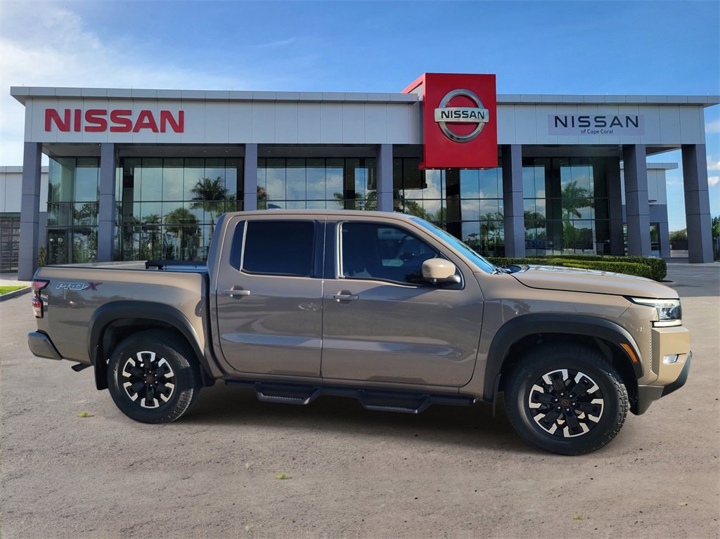 Used 2022 Nissan Frontier Pro-X image 3