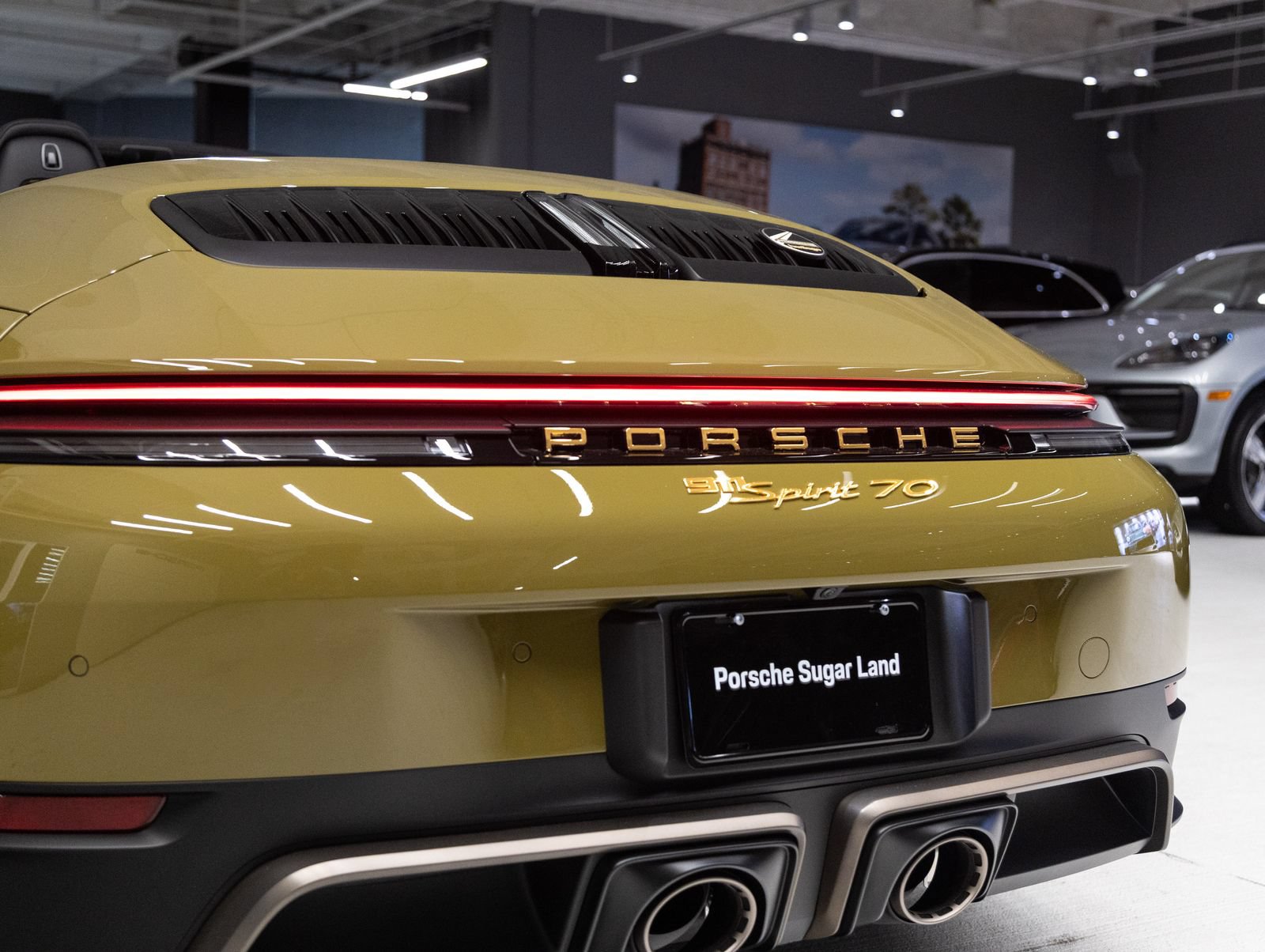 Certified 2026 Porsche 911 GTS RWD image 37