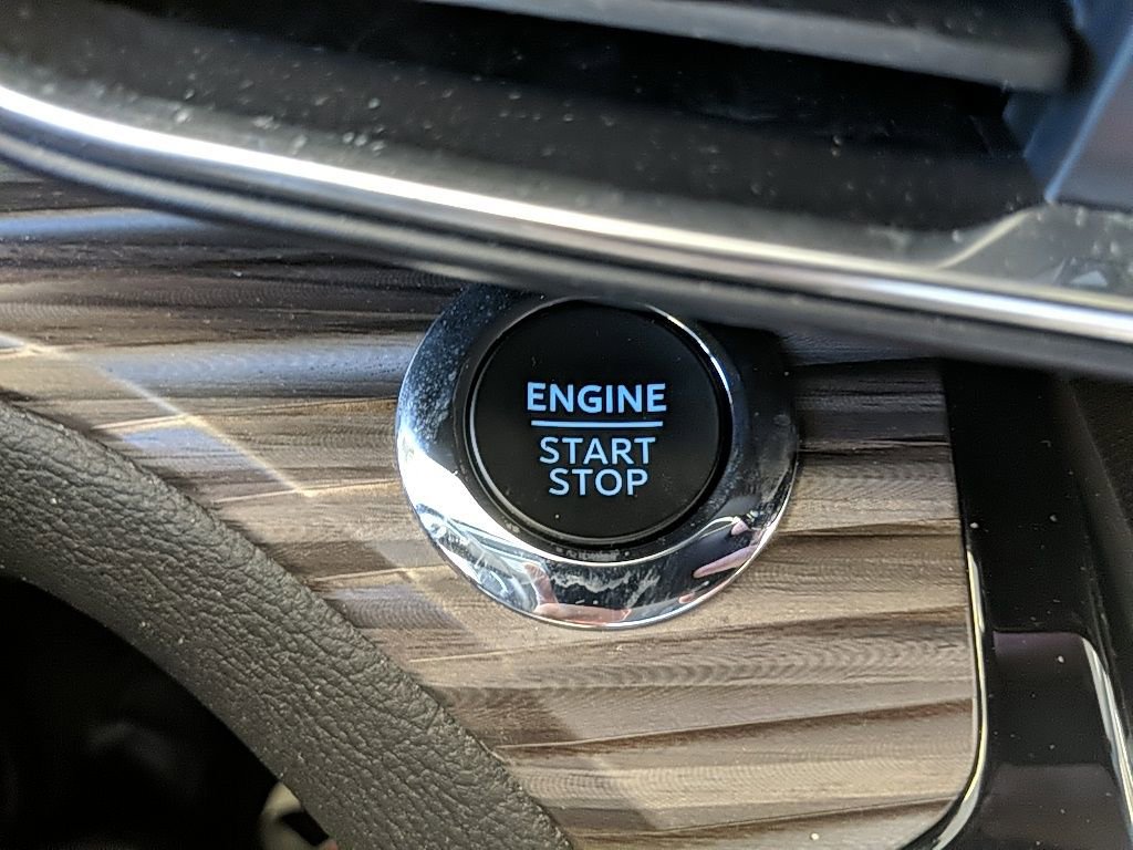 Used 2022 Ford Explorer Limited w/ Equipment Group 301A image 27