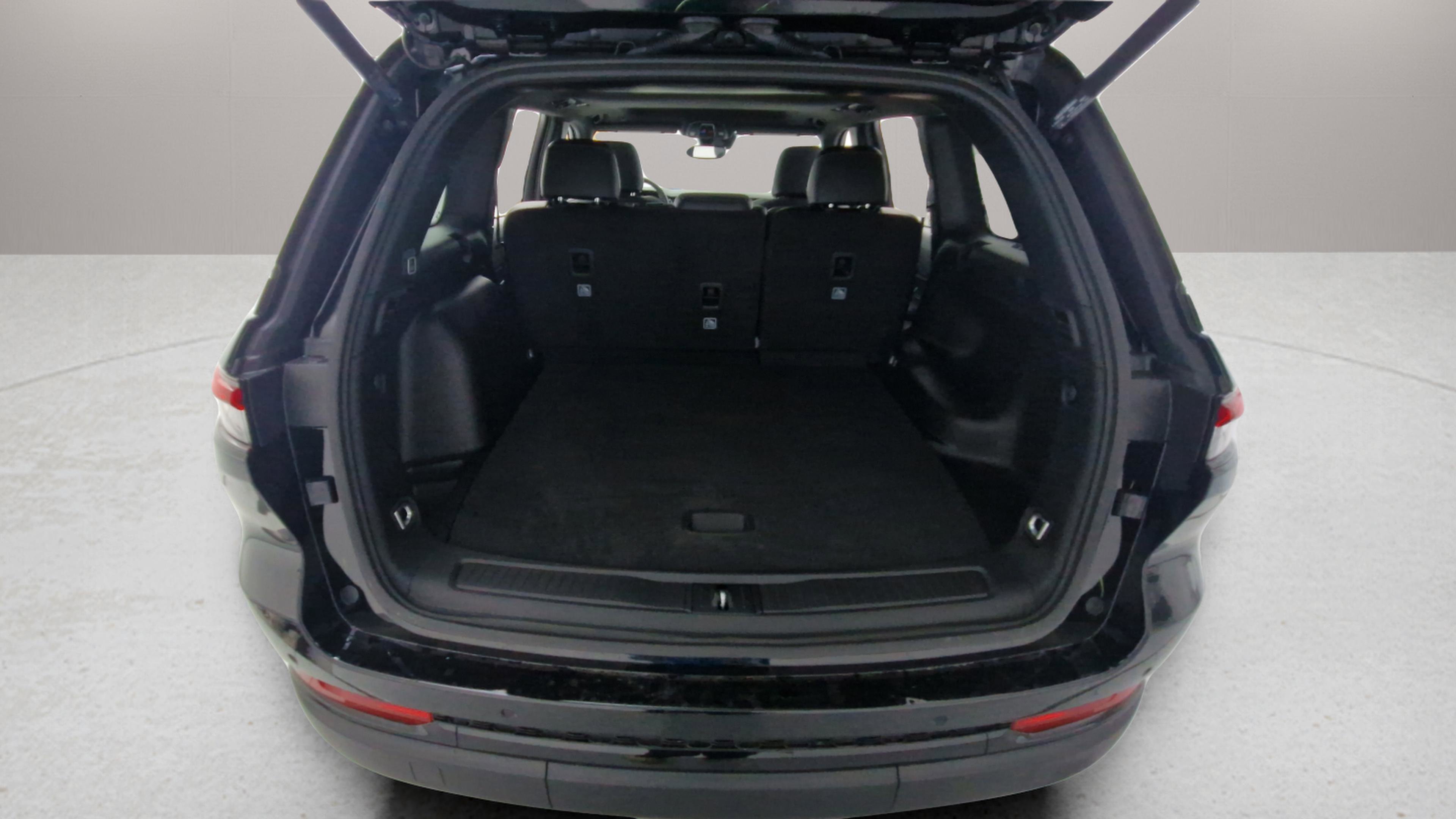 New 2025 Jeep Grand Cherokee Altitude image 47