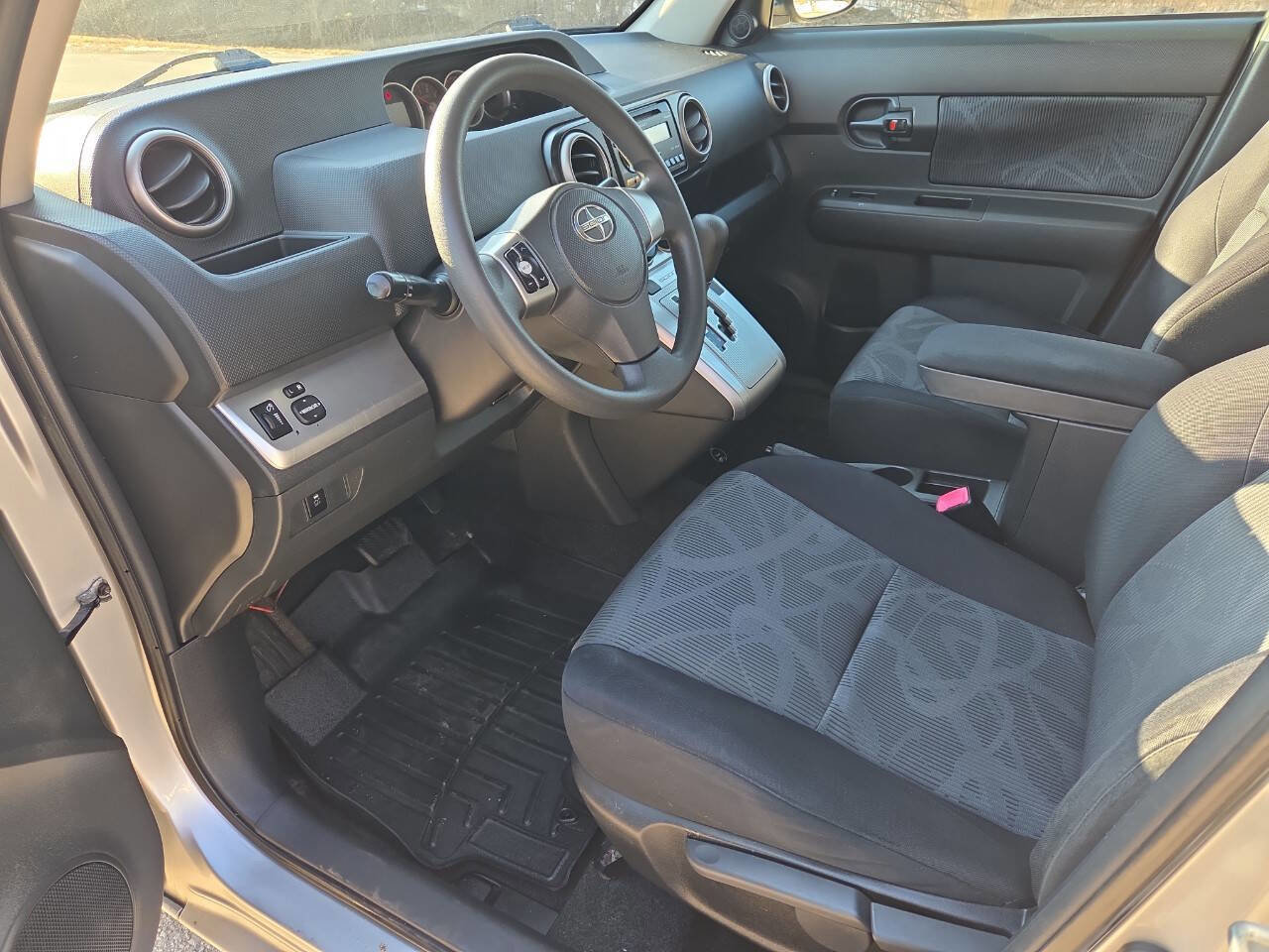 Used 2012 Scion xB image 11