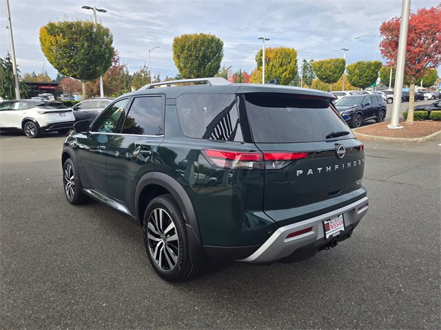 New 2025 Nissan Pathfinder Platinum image 8