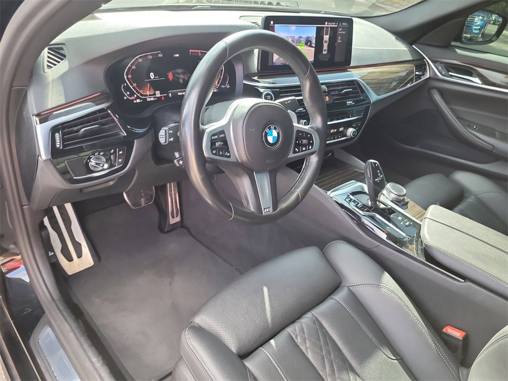 Used 2021 BMW 530i w/ M Sport Package image 16