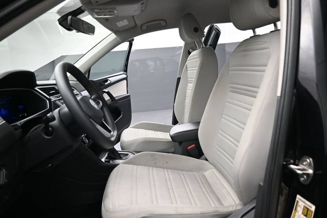 Used 2023 Volkswagen Tiguan S FWD image 17