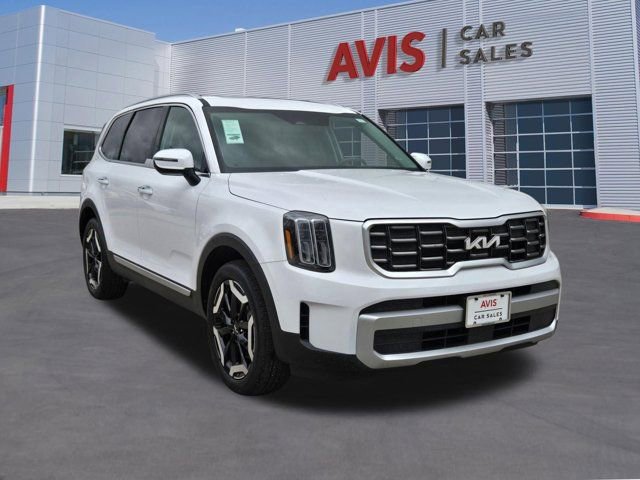 Used 2025 Kia Telluride S image 3