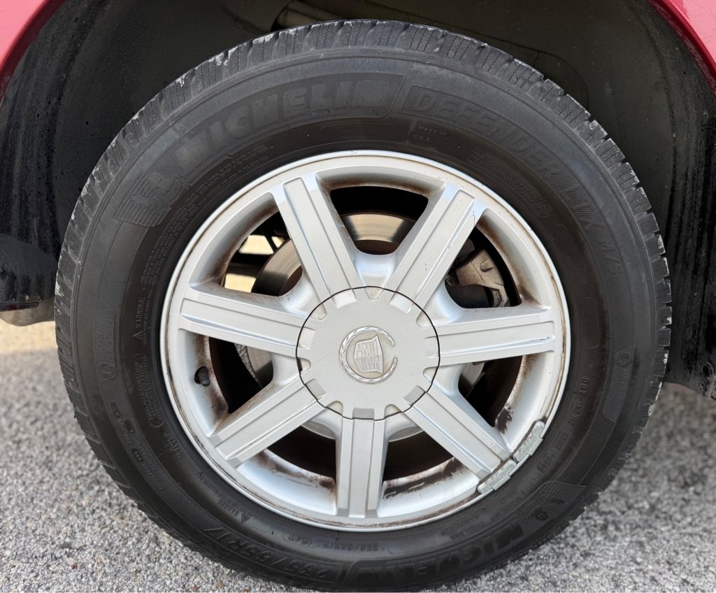 Used 2004 Cadillac SRX w/ Preferred Equipment Group RWD image 23