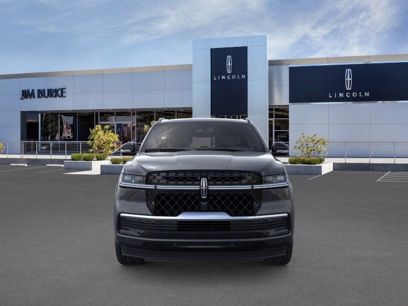 New 2026 Lincoln Navigator Reserve w/ Jet Appearance Package AWD/4WD image 6