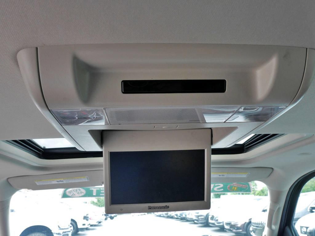 Used 2013 GMC Yukon XL Denali AWD/4WD image 22