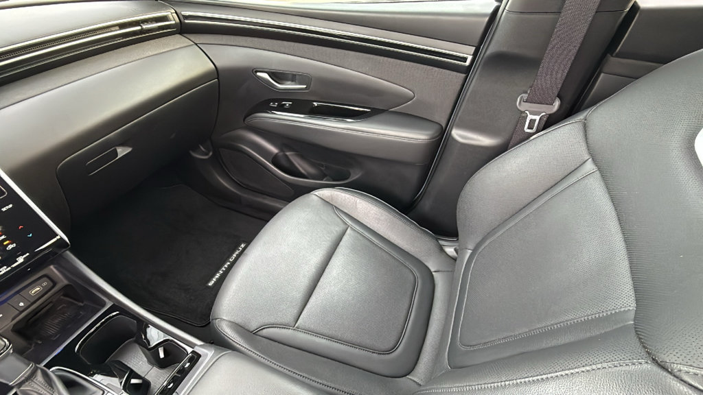 Certified 2022 Hyundai Santa Cruz Limited AWD/4WD image 13