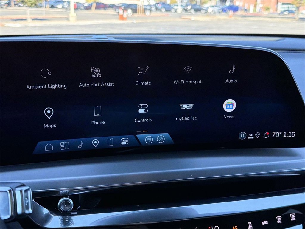 Used 2025 Cadillac Lyriq Luxury image 17