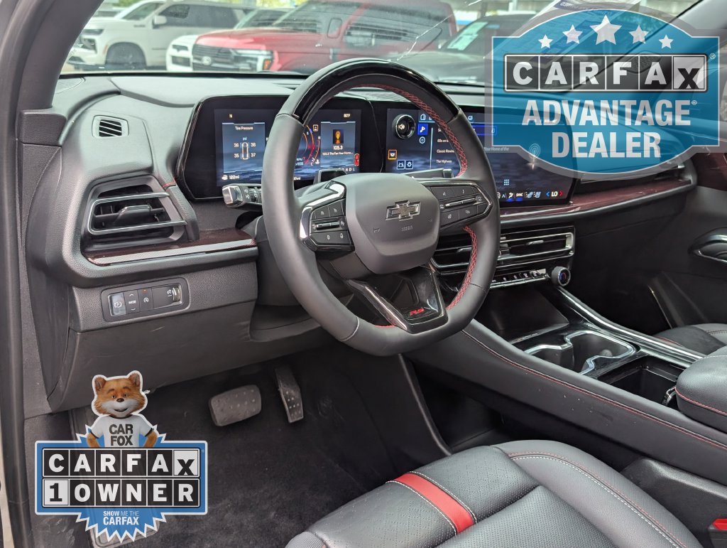 Used 2025 Chevrolet Traverse RS w/ LPO, Floor Liner Package FWD image 5