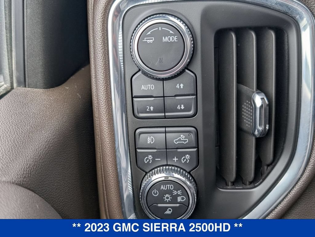 Used 2023 GMC Sierra 2500 Denali w/ Denali Black Diamond Edition AWD/4WD image 31