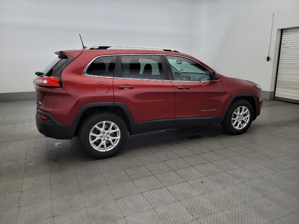 Used 2016 Jeep Cherokee Latitude w/ Cold Weather Group image 10