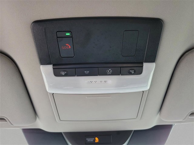 Used 2025 Nissan Pathfinder SV image 32