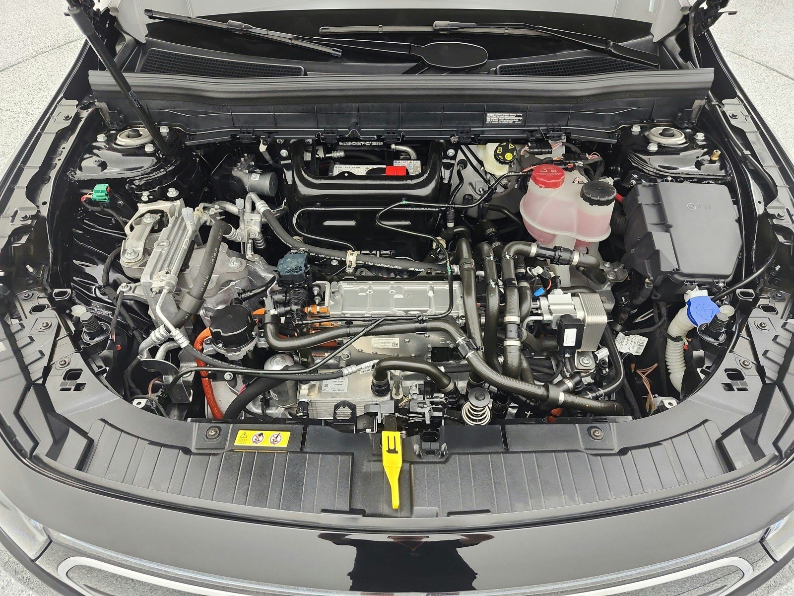 Used 2023 Mercedes-Benz EQB 300 4MATIC image 16