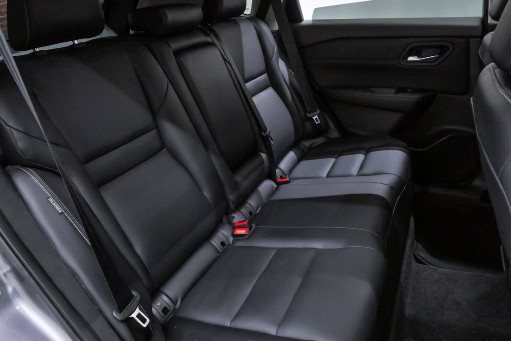 Used 2023 Nissan Rogue SL FWD image 12