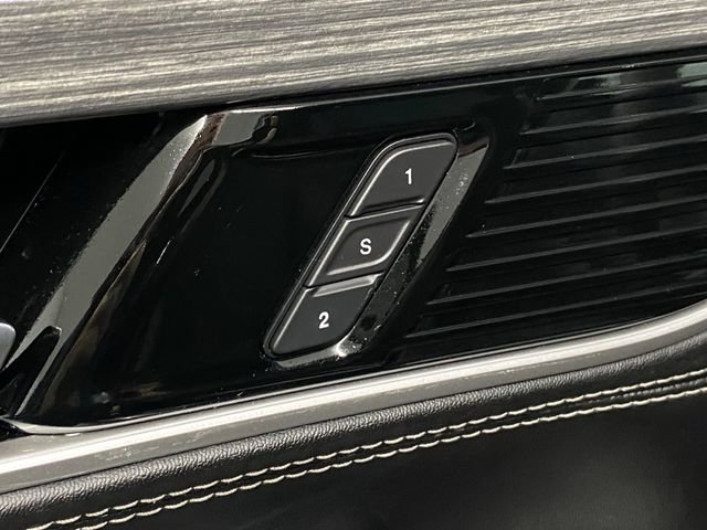 Used 2023 Jeep Wagoneer L Series III w/ Preferred Equipment Group image 50