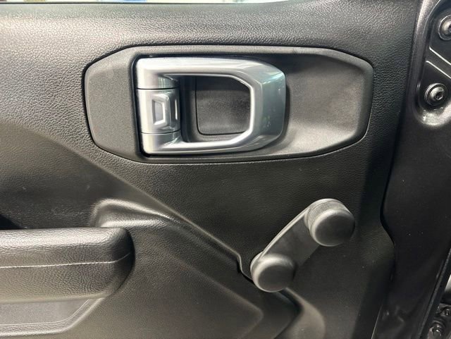 Used 2023 Jeep Gladiator Sport AWD/4WD image 18