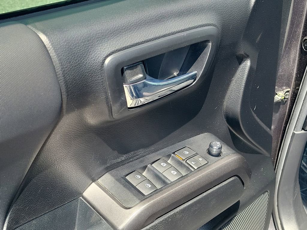 Used 2022 Toyota Tacoma TRD Sport w/ Technology Package RWD image 19