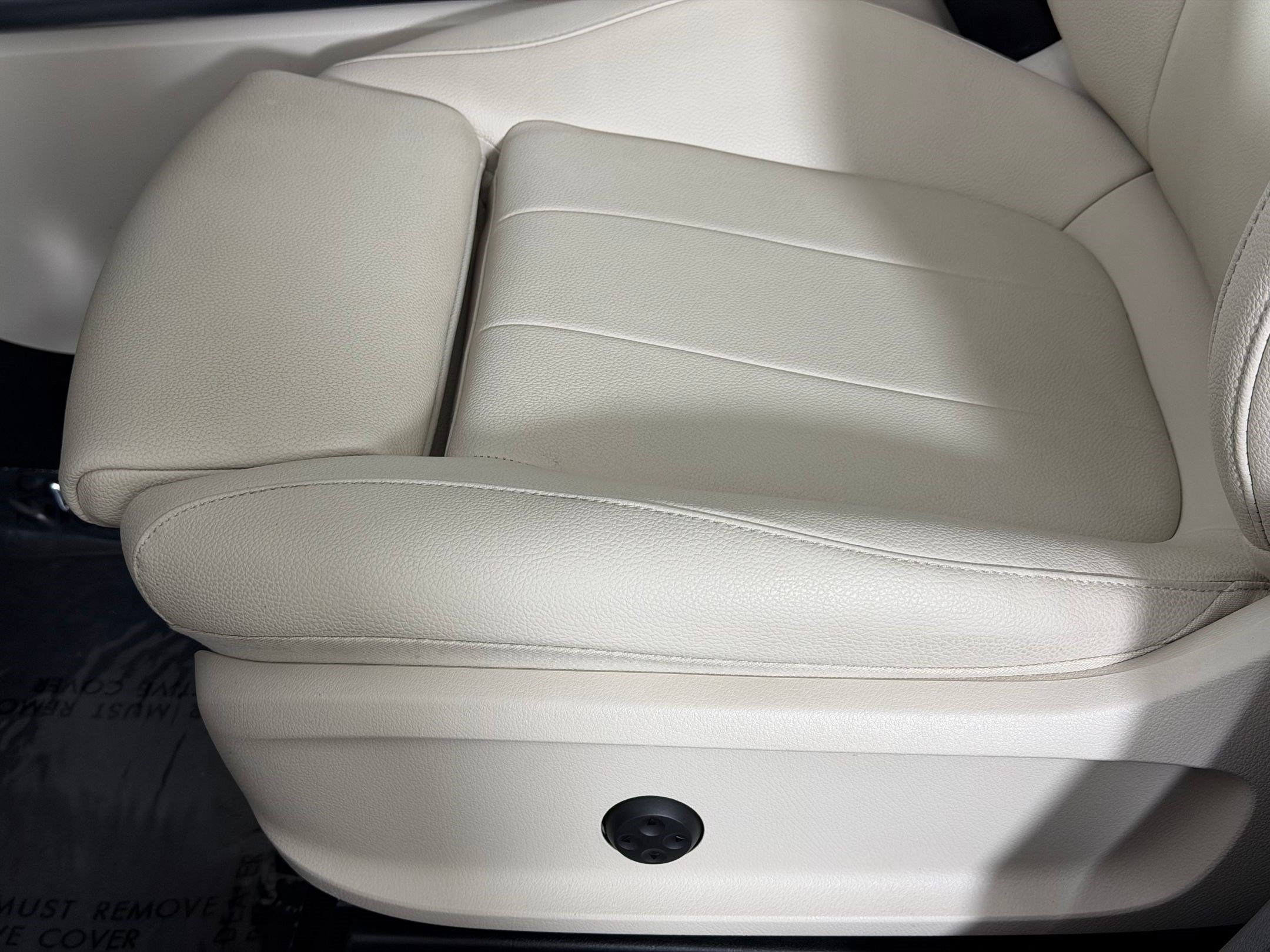 Used 2025 Mercedes-Benz GLA 250 image 14