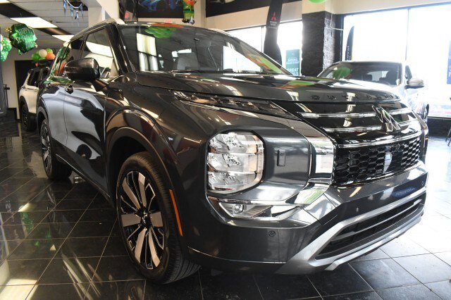 New 2026 Mitsubishi Outlander SEL AWD/4WD image 3