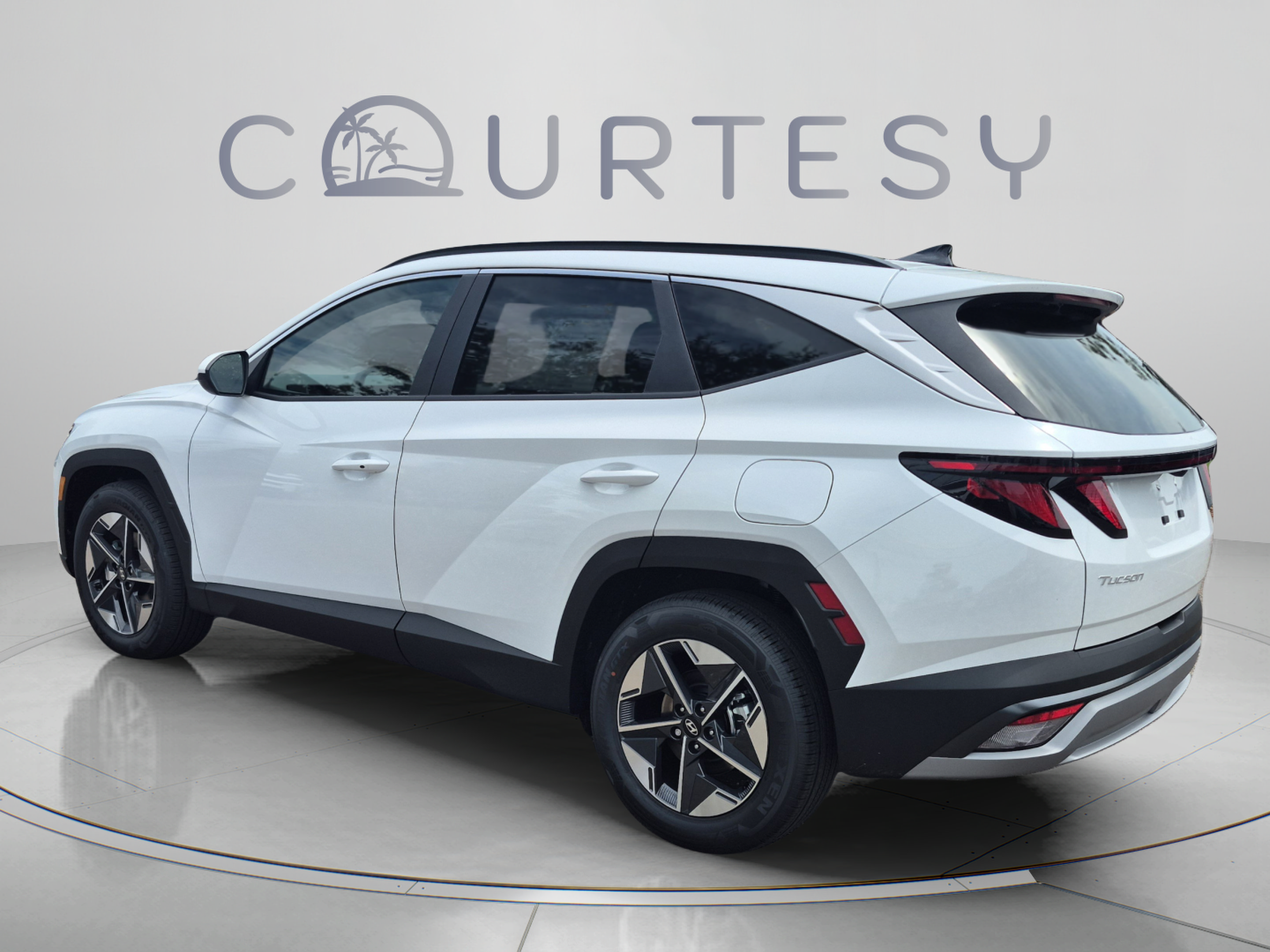 New 2026 Hyundai Tucson SEL FWD image 3