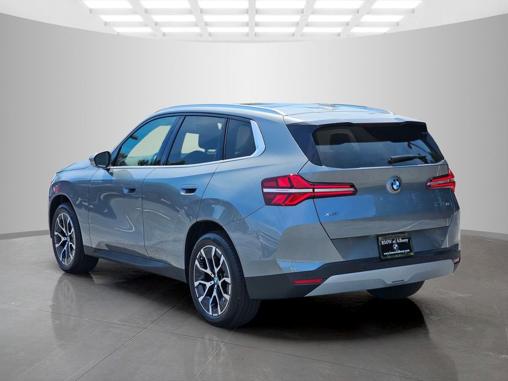 Used 2026 BMW X3 xDrive30 w/ Premium Package image 4