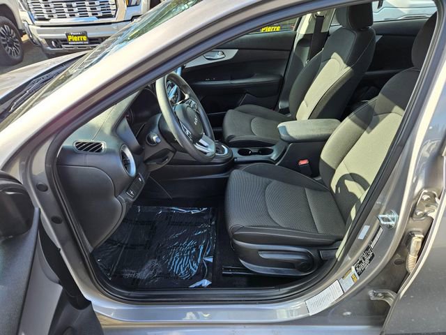 Used 2024 Kia Forte LXS image 12