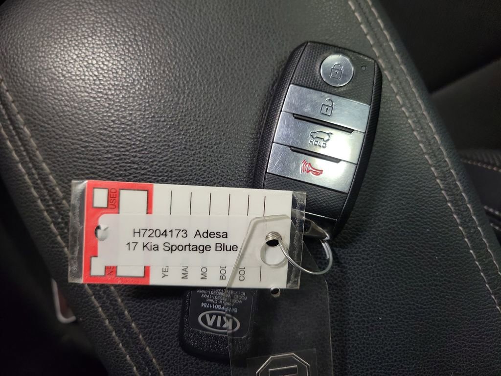 Used 2017 Kia Sportage SX image 16