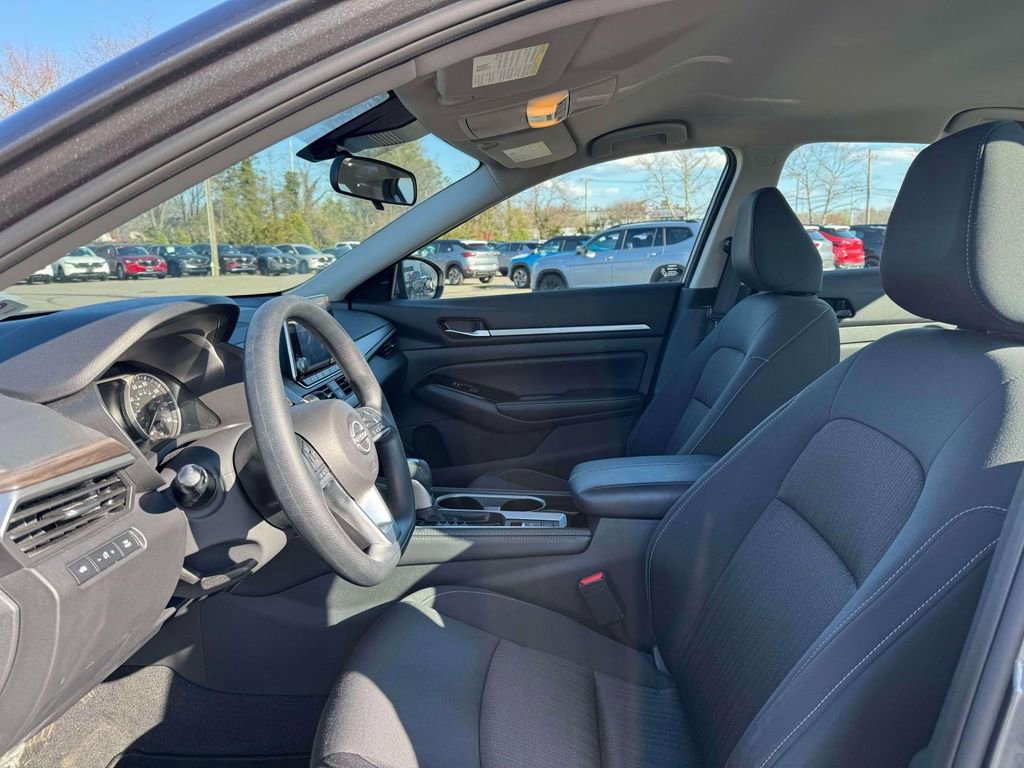 Used 2023 Nissan Altima 2.5 SV image 16