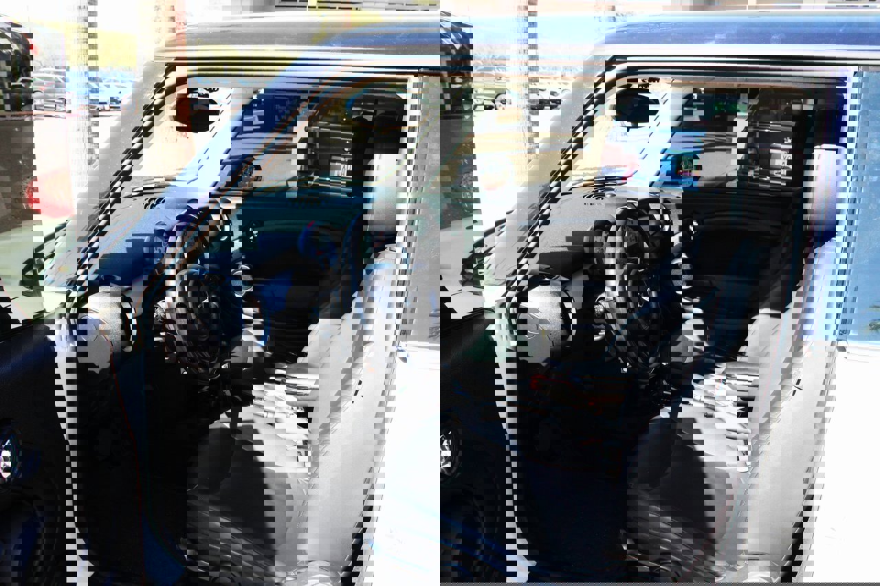 Used 2013 MINI Cooper Hardtop image 10