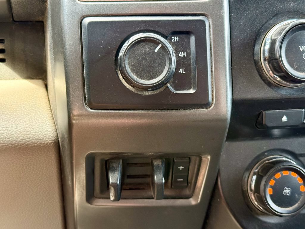 Used 2018 Ford F250 XLT AWD/4WD image 23