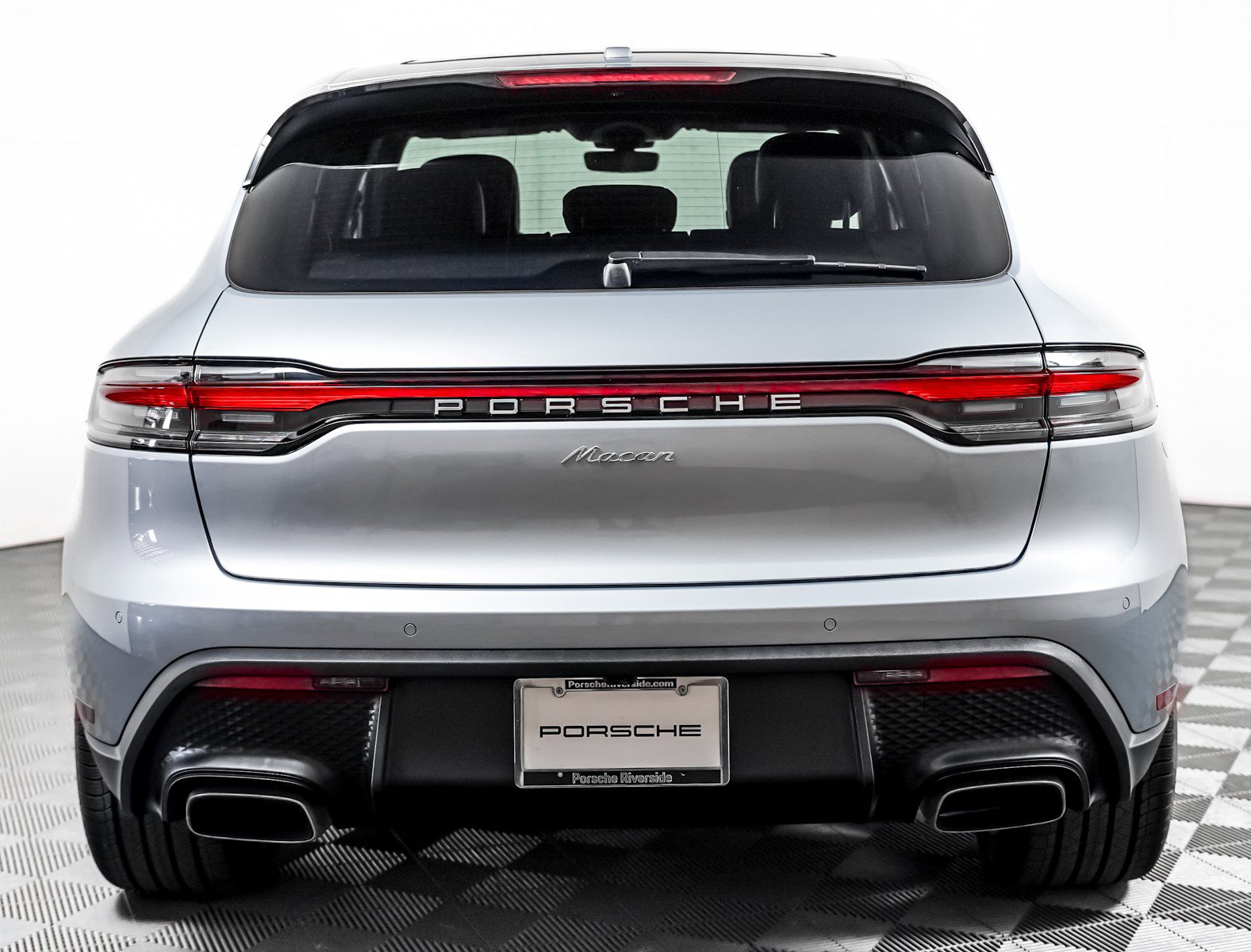 Certified 2026 Porsche Macan AWD/4WD image 11