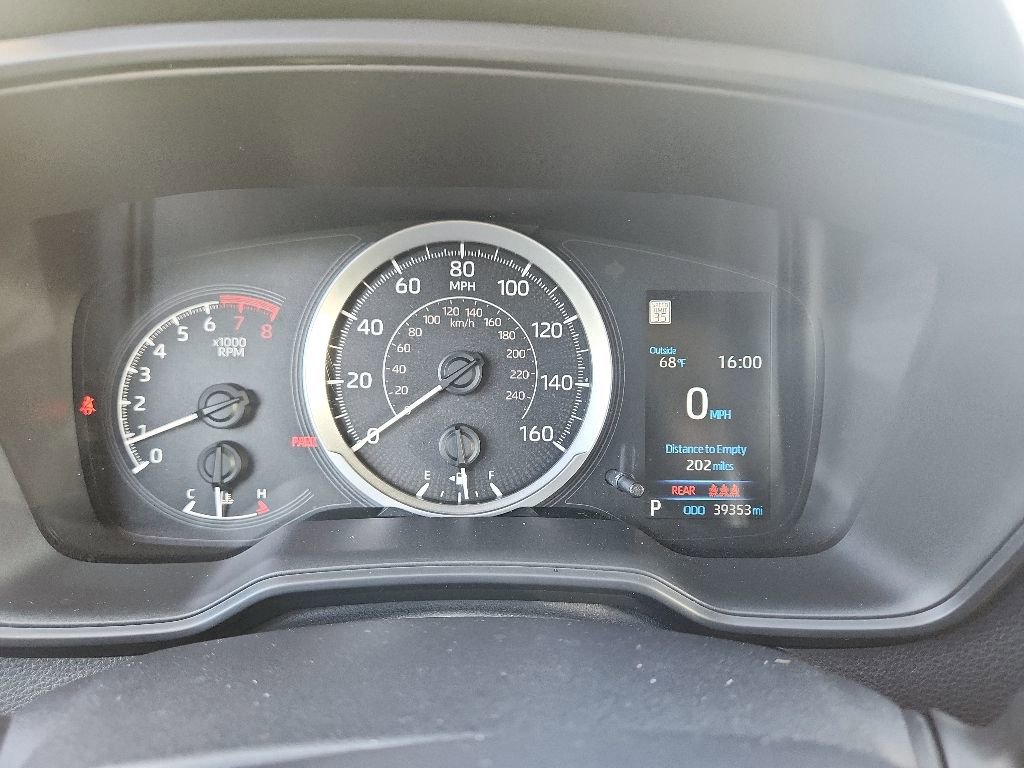 Used 2021 Toyota Corolla LE w/ Carpet Mat Package (TMS) FWD image 12