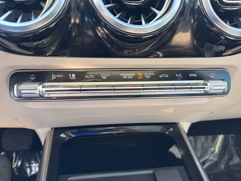 Used 2022 Mercedes-Benz GLA 250 4MATIC image 19