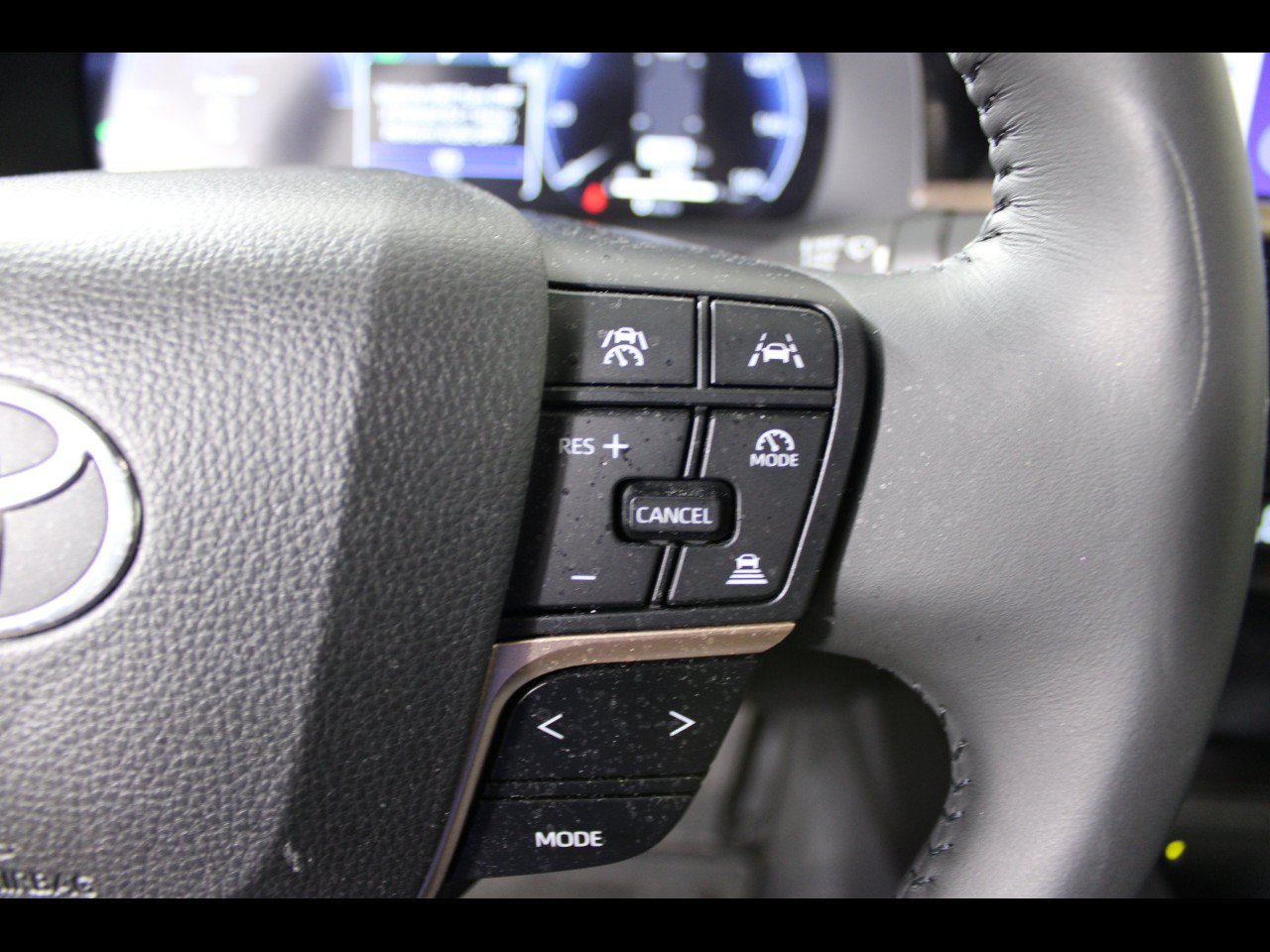 Used 2023 Toyota Crown AWD/4WD image 22