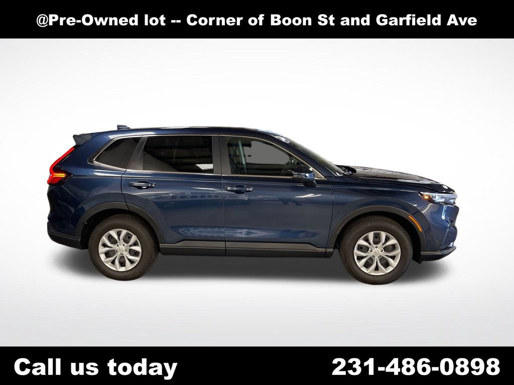 Used 2025 Honda CR-V LX image 6