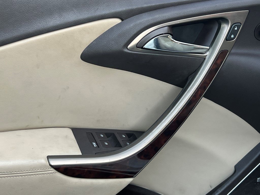 Used 2013 Buick Verano Convenience image 13